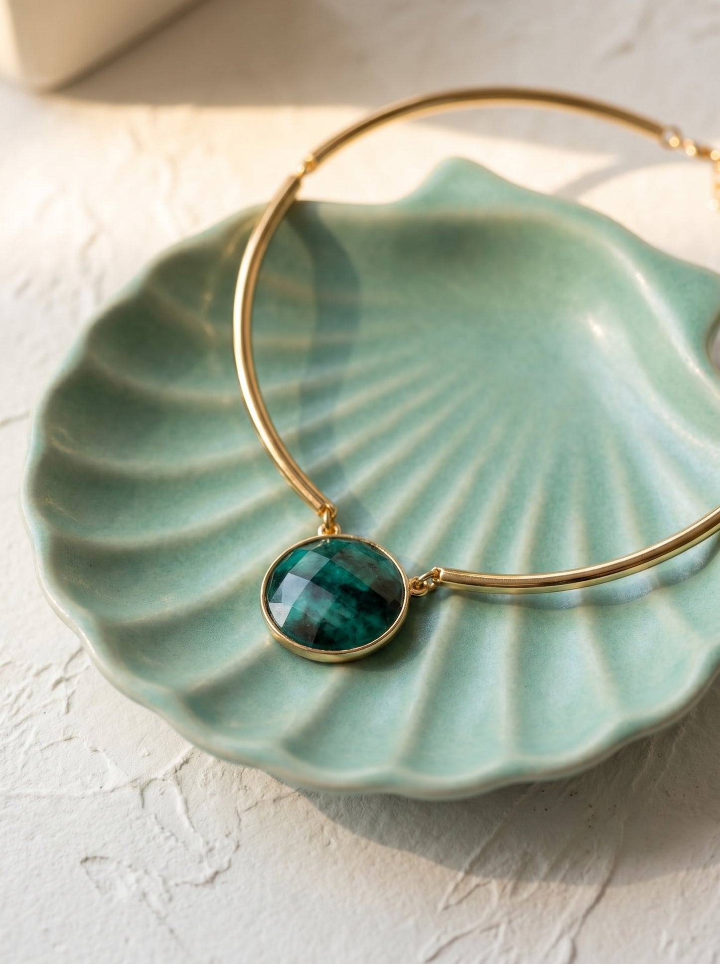 Green Emerald Choker Necklace