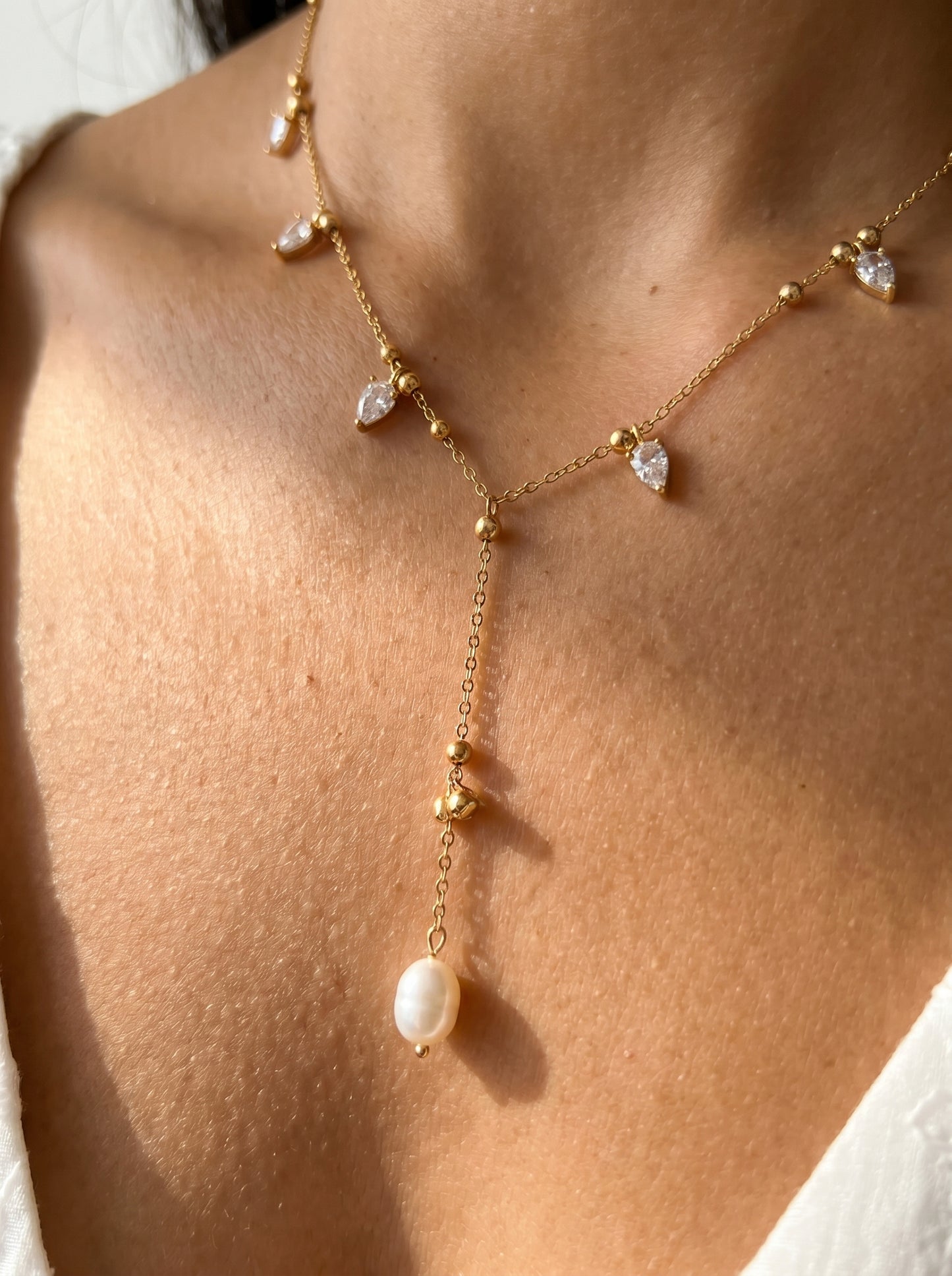 Crystal and Pearl Drop Lariat Necklace
