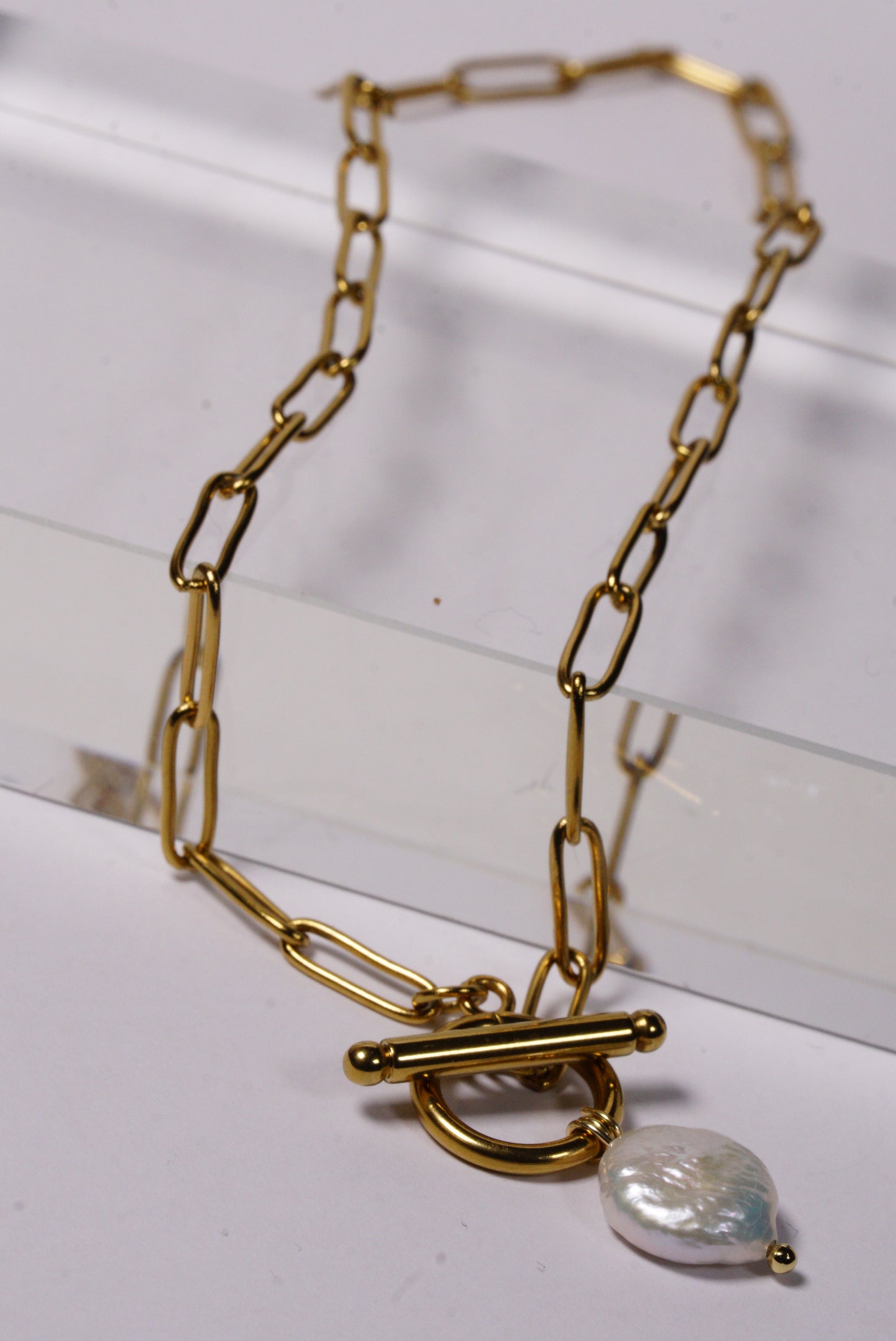 Minimal Paperclip Chain Pearl Necklace